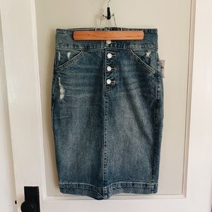 High waist denim distressed skirt